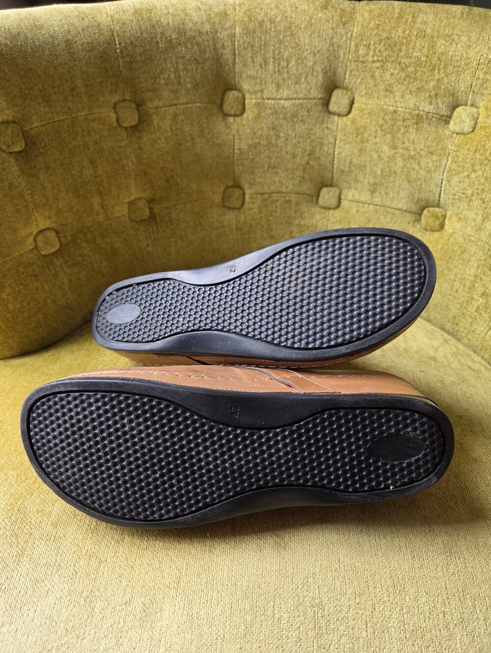 Spring Step Lilybean Leather Clogs - Picture 9 of 12